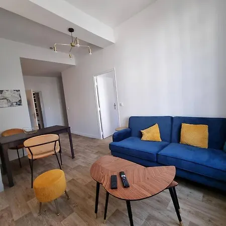 Le Saint-nicolas, Cosy Et Central, Avec Local A Velos Lägenhet Saumur